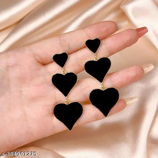Black heart three-tier drop earrings final product view