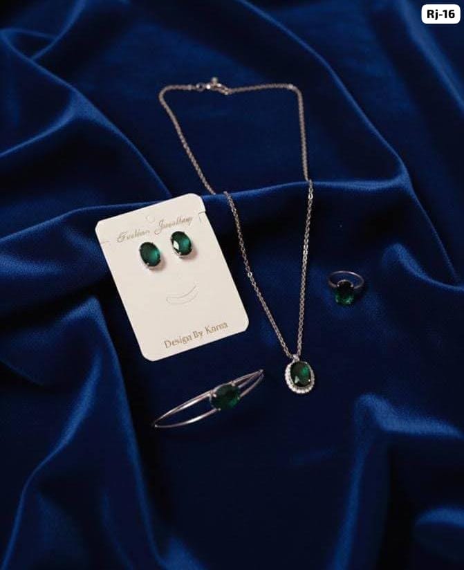 Emerald Green Pendant Jewellery Set